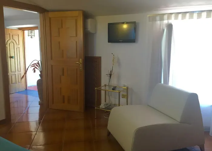 Guest house Minuta 4*